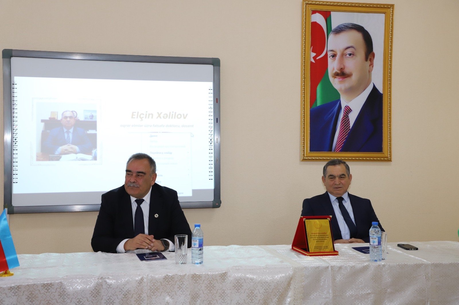 Bitki mühafizəsi sahəsinin tanınmış alimi Elçin Xəlilovun yubiley tədbiri keçirilib.