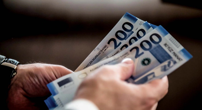 Ali Məhkəmə: Faiz müqabilində borc verilməsi təhlükə yarada bilər