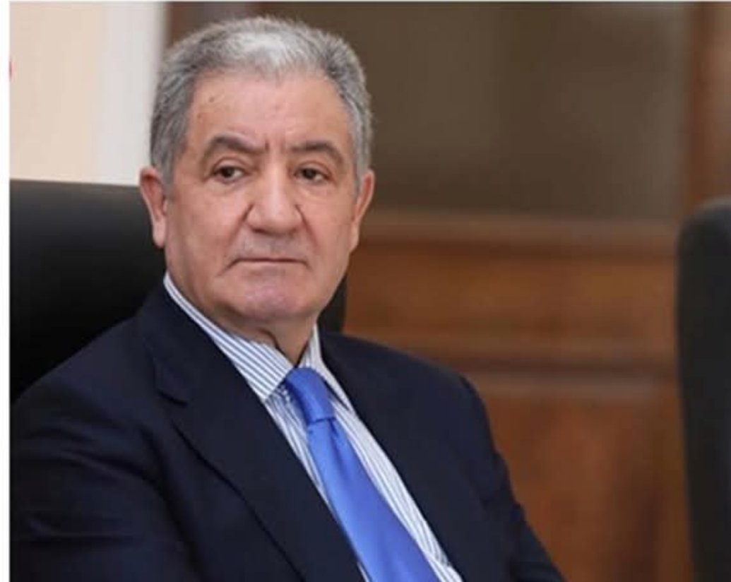 Professor yazır: "Genetik hay xəstəliyi"