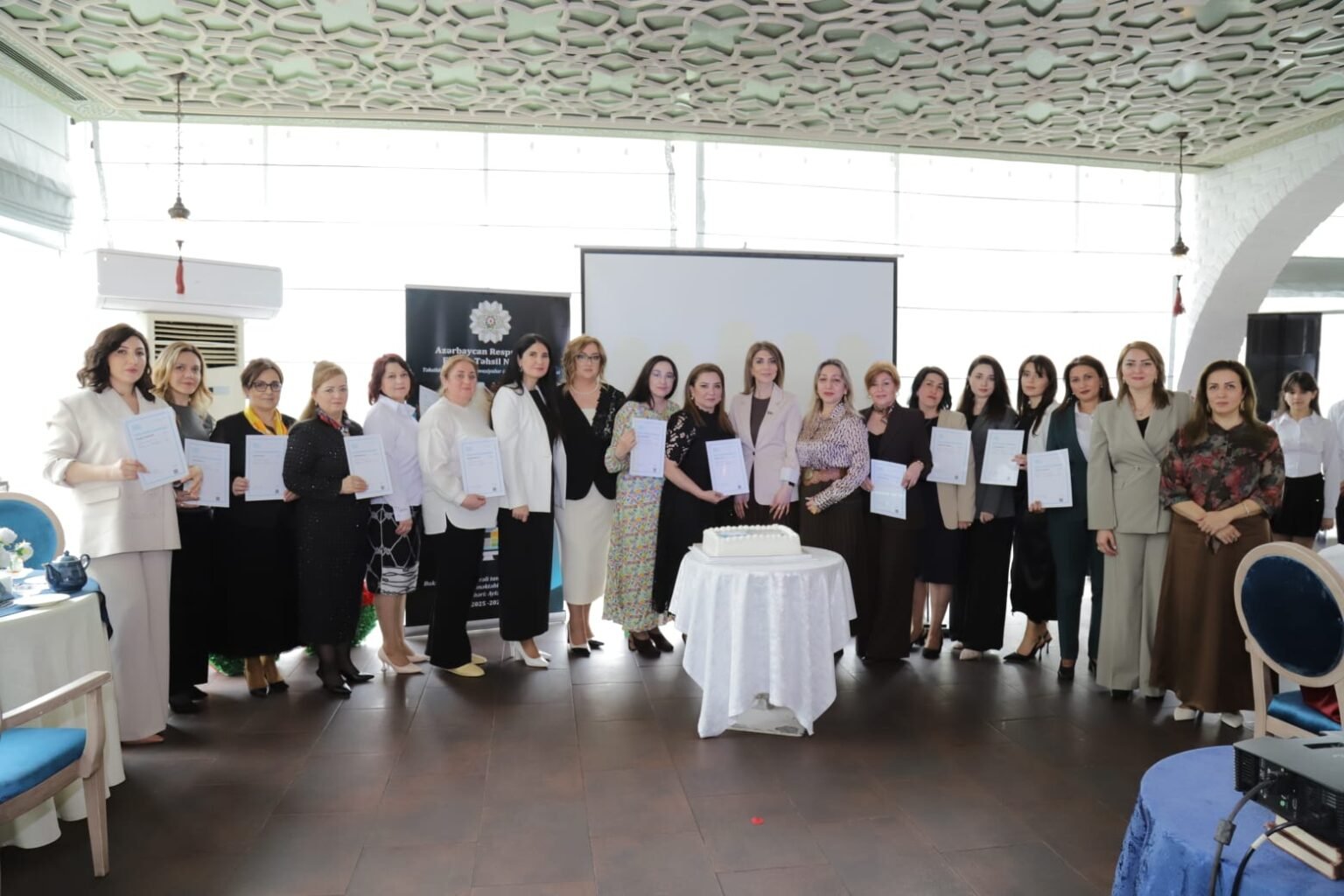 "Beynəlxalq Sertifikatlı Rəqəmsal Müəllim” layihəsi uğurla yekunlaşdı