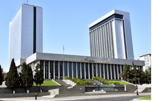 Azərbaycan və İƏT Təmiz Enerji Mərkəzi arasında Ev Sahibi Ölkə Sazişi təsdiqlənib 