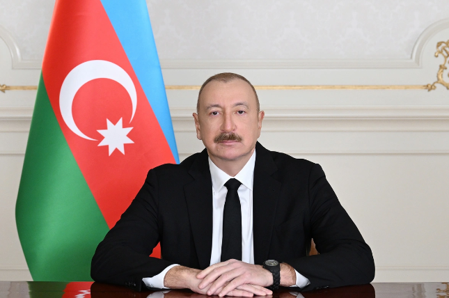 Prezident bir qrup sahibkarı təltif edib