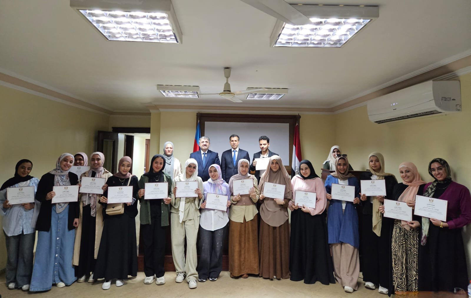 Qahirə Universitetində Azərbaycan dilini öyrənən tələbələr təltif olunub