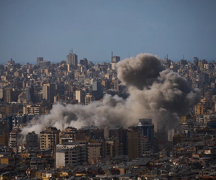 İsrail atəşkəsə baxmayaraq Livanın cənubuna 20 zərbə endirib