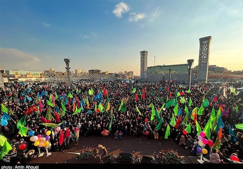İmam Rzanın (ə) mövludu münasibətilə Tehranda kütləvi yürüş keçirildi