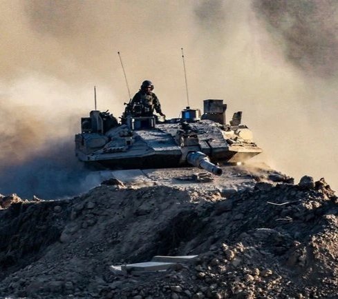 İsrail ordusu son sutkada ölkəyə iri həcmdə hərbi texnika gətirildiyini açıqlayıb.