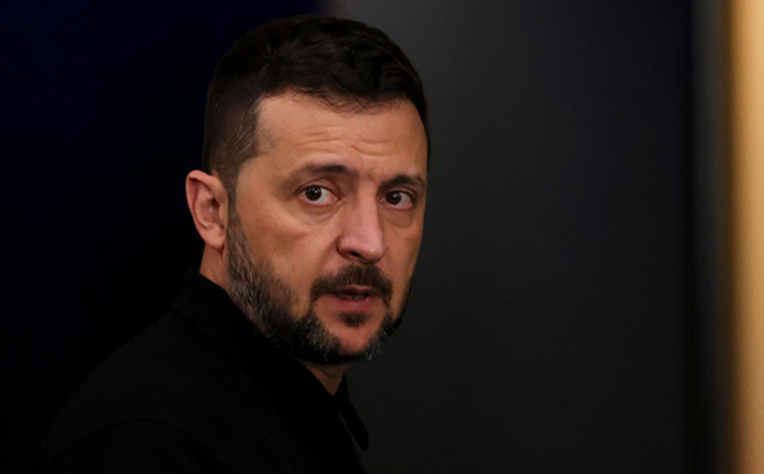 Zelenski hərbçilərin maaşlarını 400 minə qaldıracaq