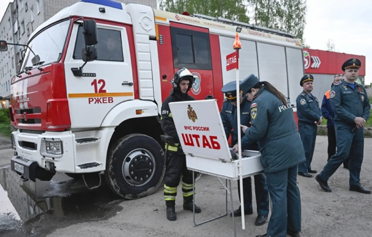 Rusiyanın bir sıra regionları PUA hücumuna məruz qalıb, 13 nəfər yaralanıb 