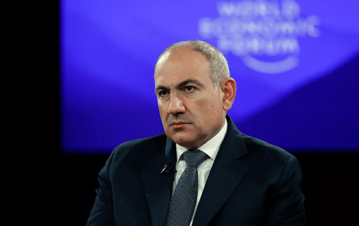 Paşinyan: Ermənistan Ukrayna məsələsində Rusiya ilə müttəfiq deyil 