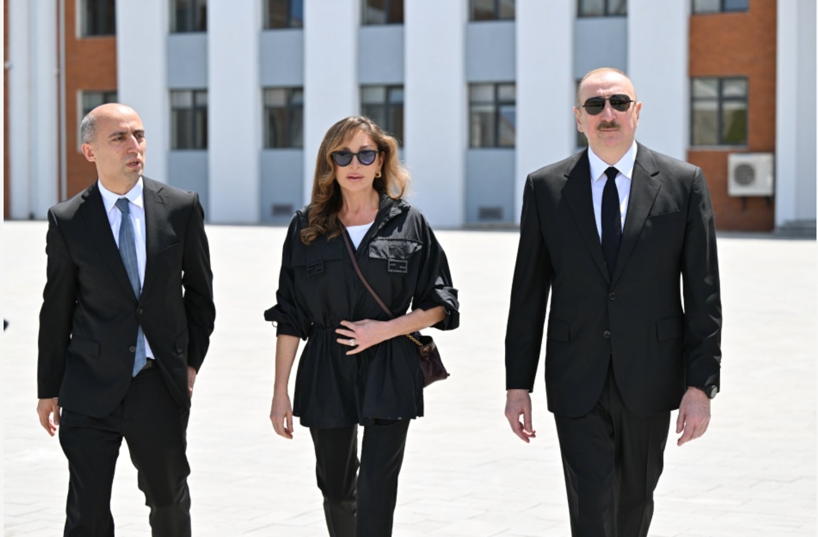 Prezident və birinci xanım Cəbrayılın Şükürbəyli kəndinin açılışında - YENİLƏNİB