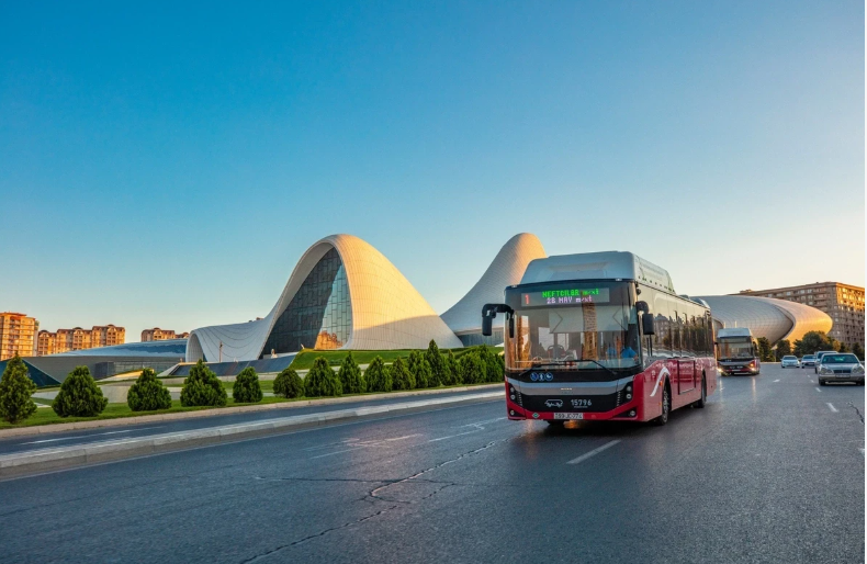 Avtobusdan istifadə edən sərnişinlərin sayı artıb 