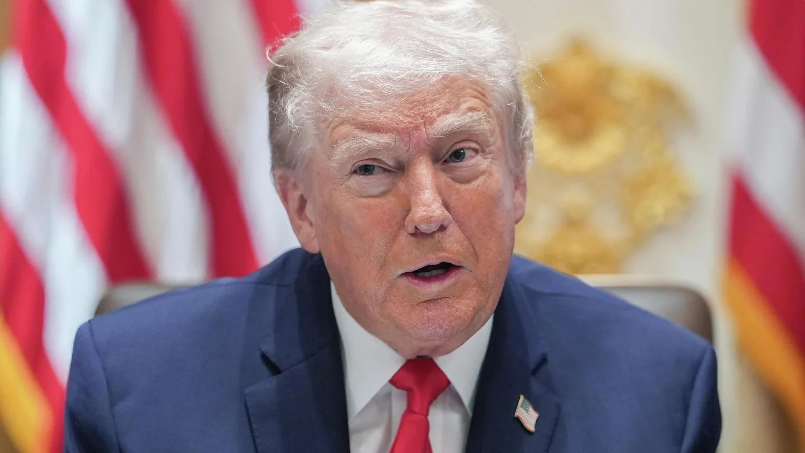 Tramp yenidən İranla münasibətlərdən danışıb