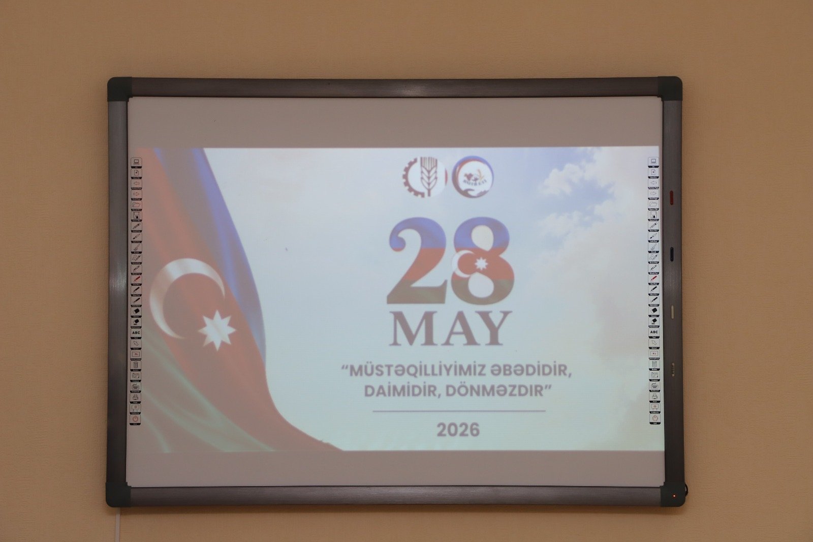 Bitki Mühafizə və Texniki Bitkilər Elmi-Tədqiqat İnstitutunda 28 May – Müstəqillik Gününə həsr olunmuş rəsmi tədbir keçirilib