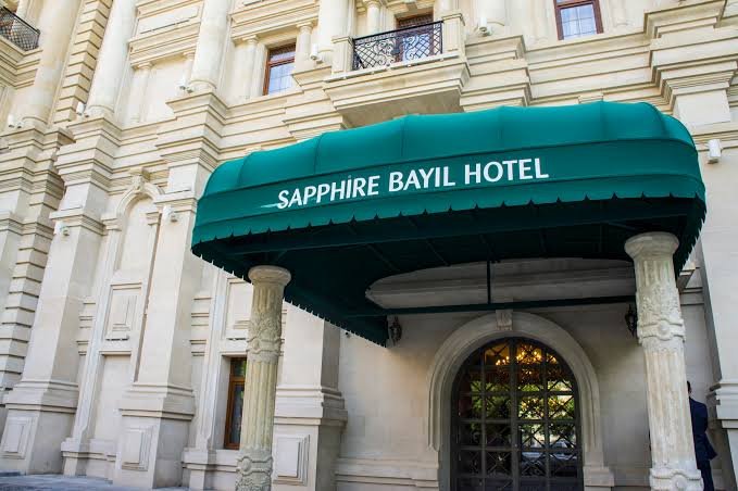 "Sapphire Bayil Hotel"də adapter deyil, məsuliyyət itib