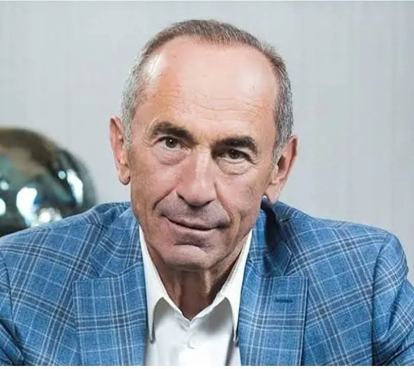 Robert Koçaryana Ermənistanı tərk etmək imkanı verilmədi