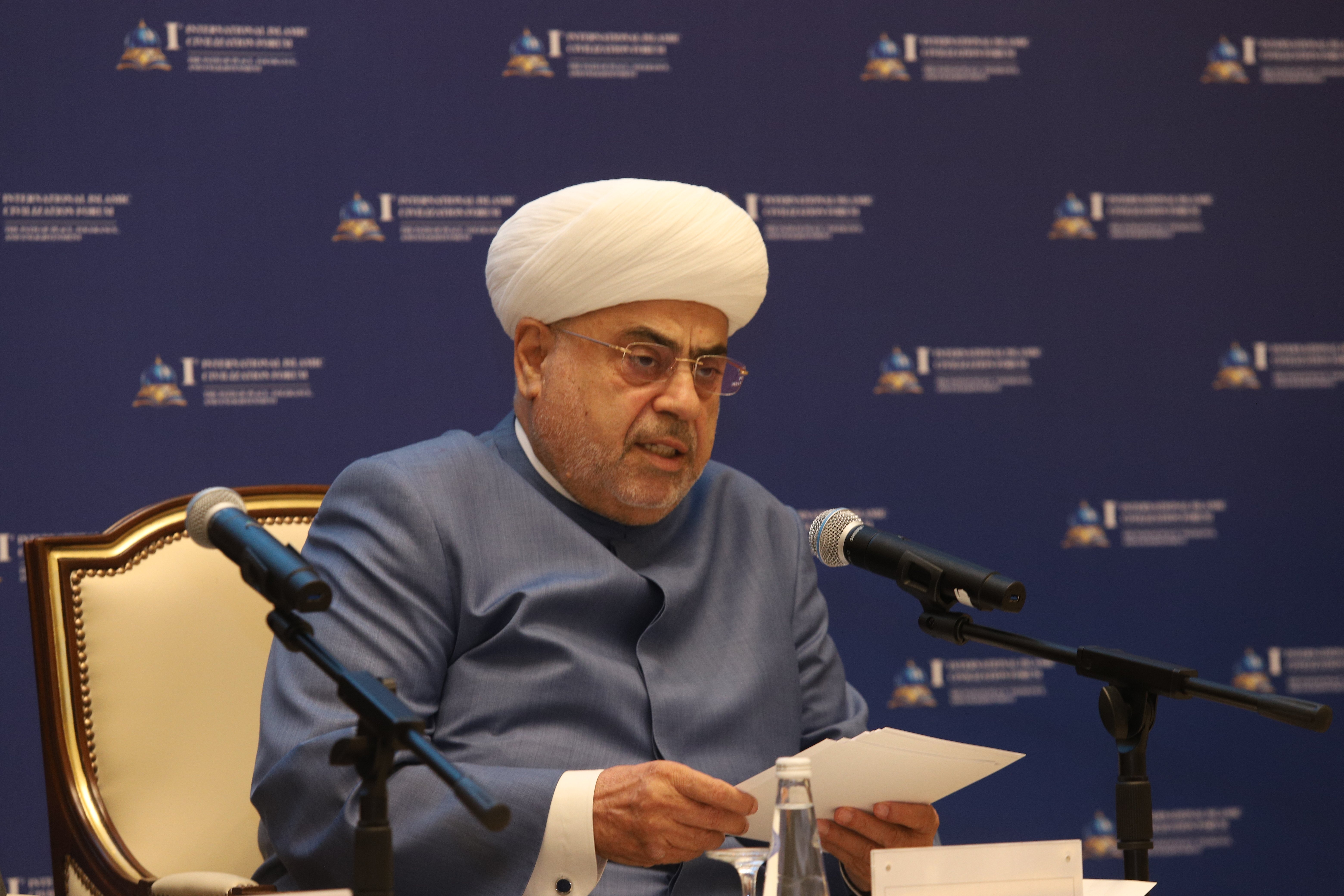 ‘’Qardaşılıq və müttəfiqliyin ali zirvəsi’’ İslam Sivilizasiyası Forumunda təqdim edildi