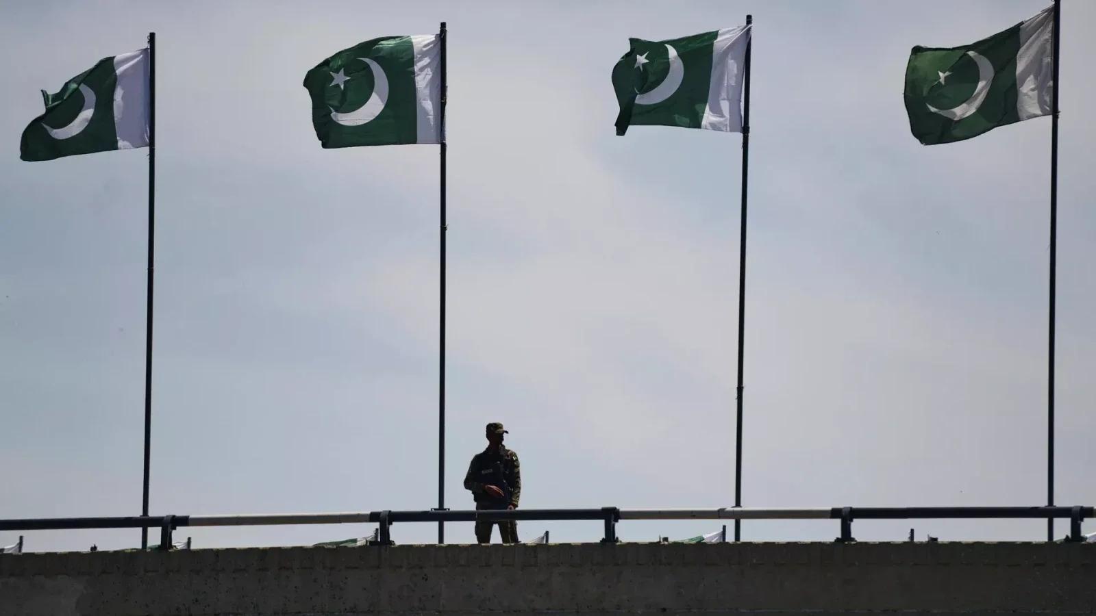 Pakistan ABŞ və İrana təmkin çağırışı etdi