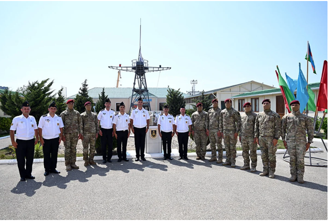 HDQ-də dalğıc kursunun növbəti buraxılış mərasimi keçirilib