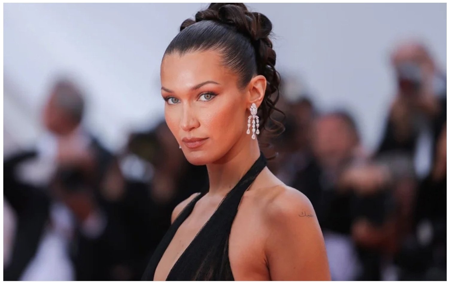 Bella Hadid kovboyla sevgilidir?