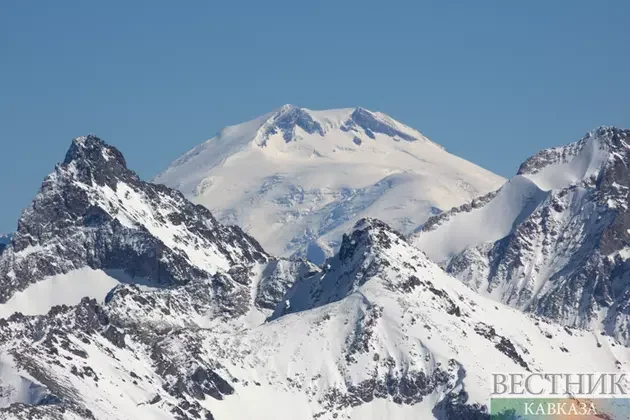 Elbrusda faciə: İki alpinist qayadan yıxıldı, biri həlak oldu