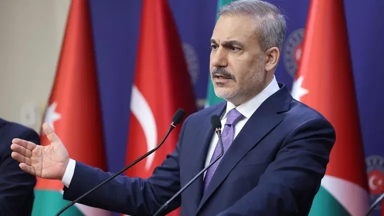Türkiyə və Ukrayna XİN rəhbərləri Qara dənizdə təhlükəsizliyi müzakirə ediblər