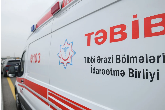 Bakıda güclü külək səbəbindən 2 nəfər təcili yardıma müraciət edib 