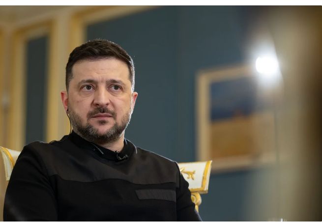 Zelenski: Rusiyanın neft bazalarına yeni zərbələr endirilib