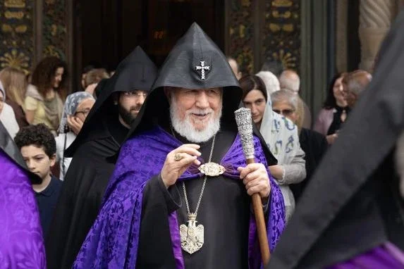 Erməni Apostol Kilsəsinin Katolikosu və 6 yepiskopun cinayət işi məhkəməyə göndərildi