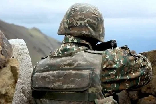 Ermənistanda 19 yaşlı hərbçinin amansızcasına döyüldüyü iddia edilir.