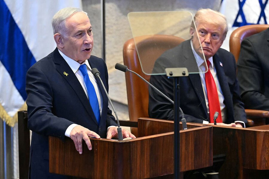 Politico: Netanyahu İran məsələsində Trampdan konkret tələblər irəli sürməkdən çəkinməyə başlayıb