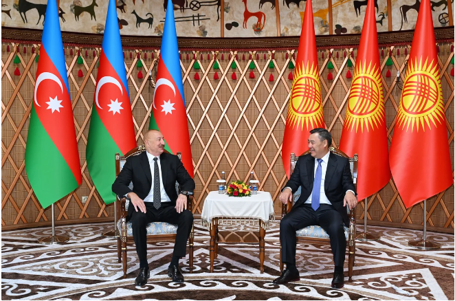 Azərbaycan və Qırğızıstan arasında müttəfiqlik münasibətləri haqqında Müqavilə imzalanıb