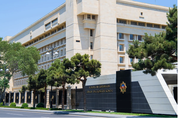DTX-dən xüsusi əməliyyat: 17 il beynəlxalq axtarışda olan şəxs Azərbaycana gətirilib 