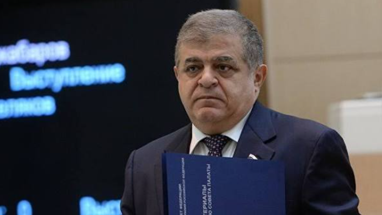Rusiya senatorundan Paşinyana: Çıxmaq istəyirsənsə, özün çıx
