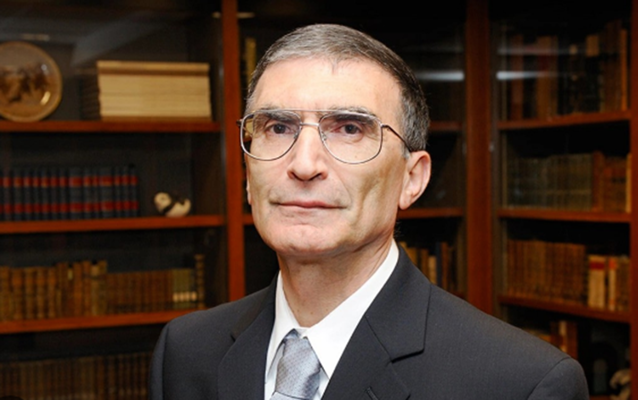 Əziz Səncər "Şöhrət" ordeni ilə təltif edilib 
