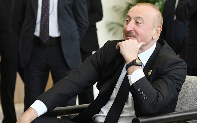 Prezident Şimali Makedoniyalı həmkarını təbrik etdi