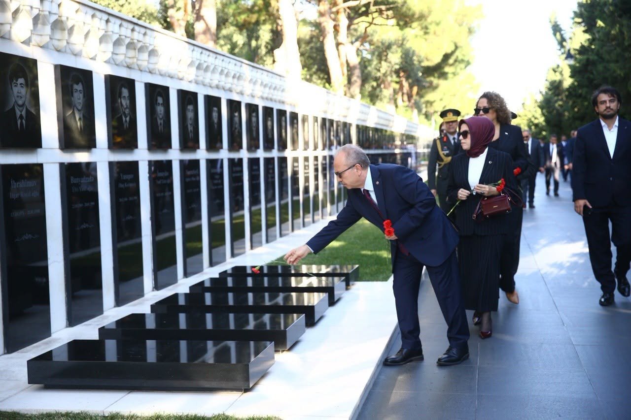108 il əvvəl Bakını azad edən Qafqaz İslam Ordusunun qəhrəmanları yad edilib