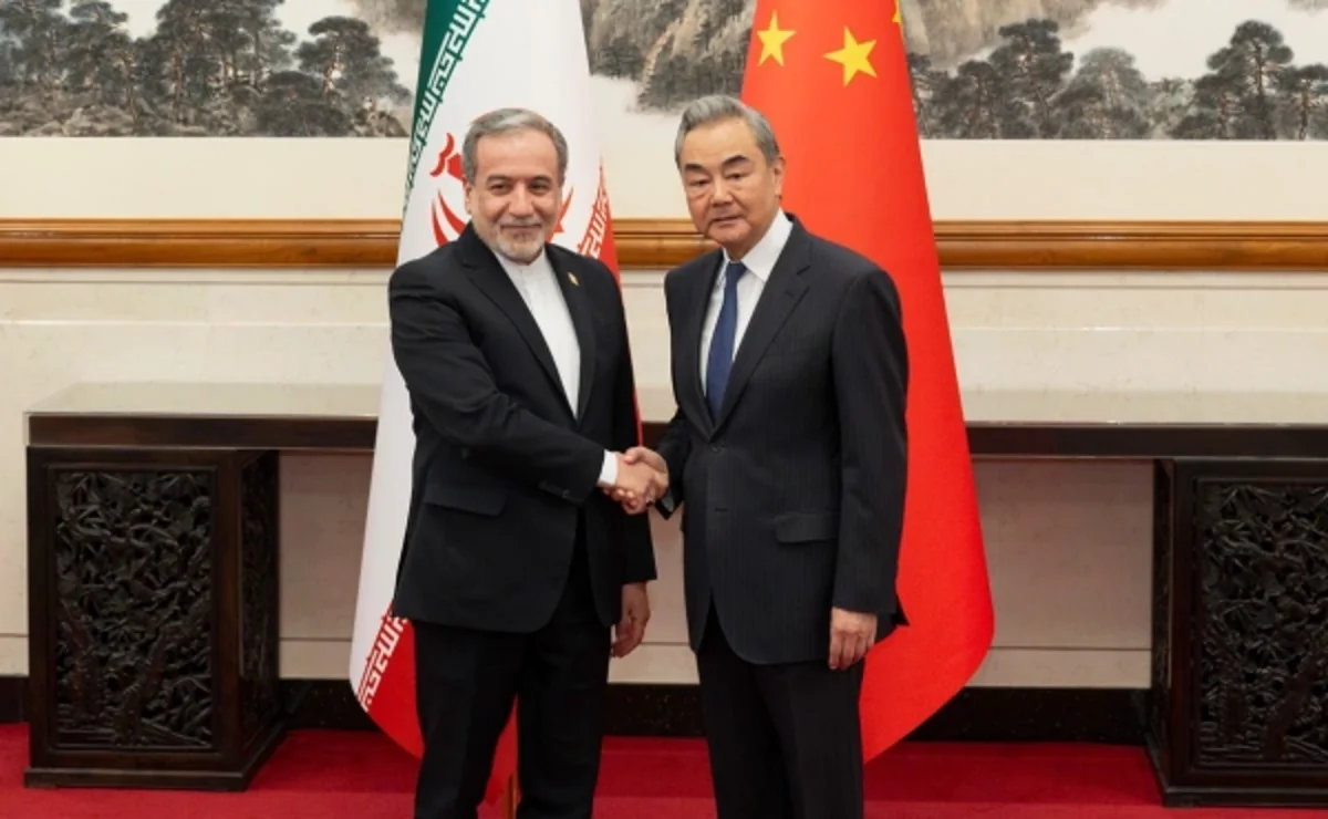 Abbas Əraqçi və Van İ Pekində danışıqlar aparıblar 
