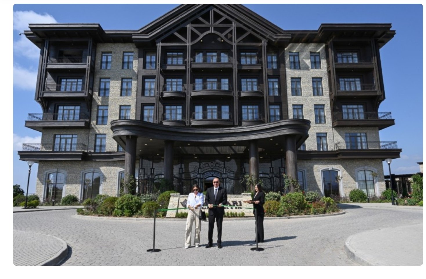 Prezident İlham Əliyev Şamaxıda “Meysari Grand Hotel & SPA” kompleksinin açılışında iştirak edib - YENİLƏNİB 