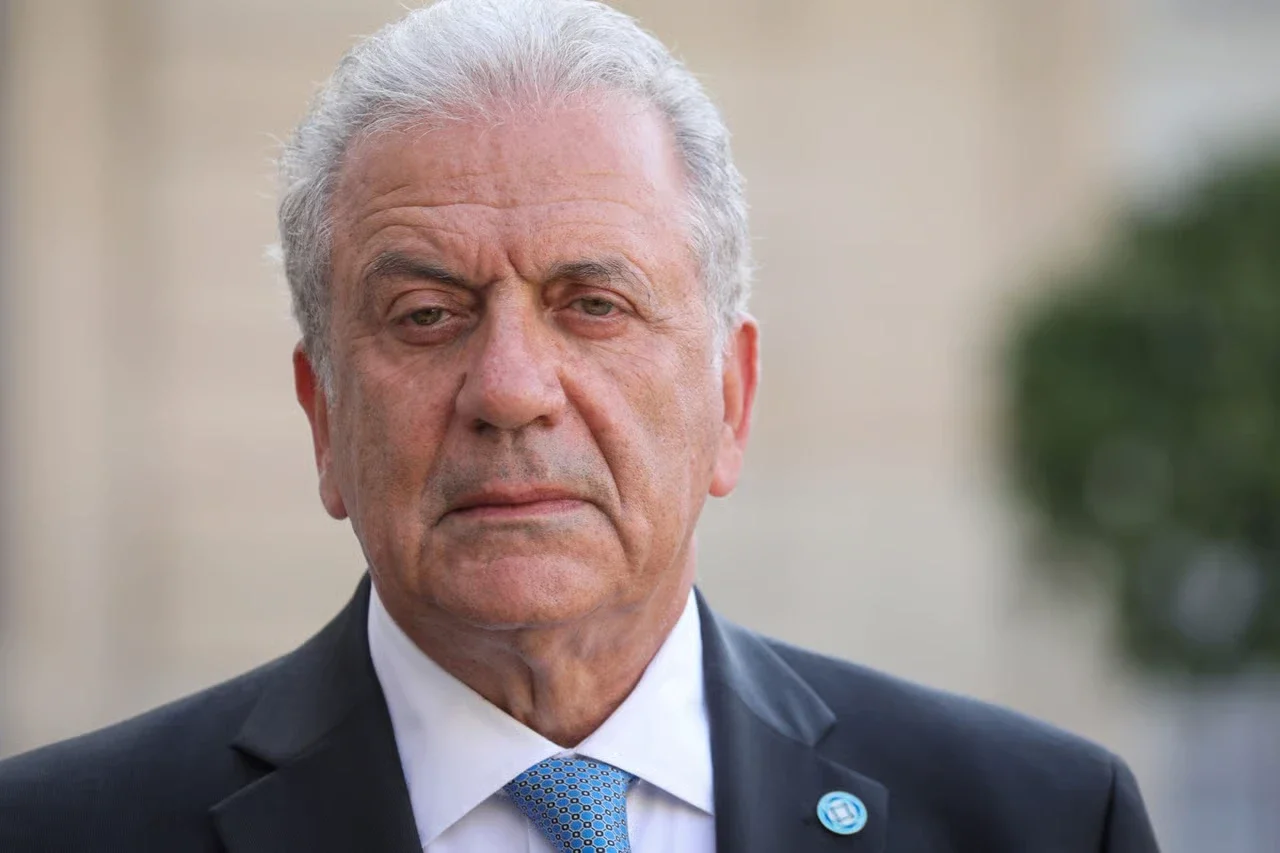 Qatargate işi: Yunanıstan parlamenti keçmiş avrokomissarın toxunulmazlığını ləğv edib