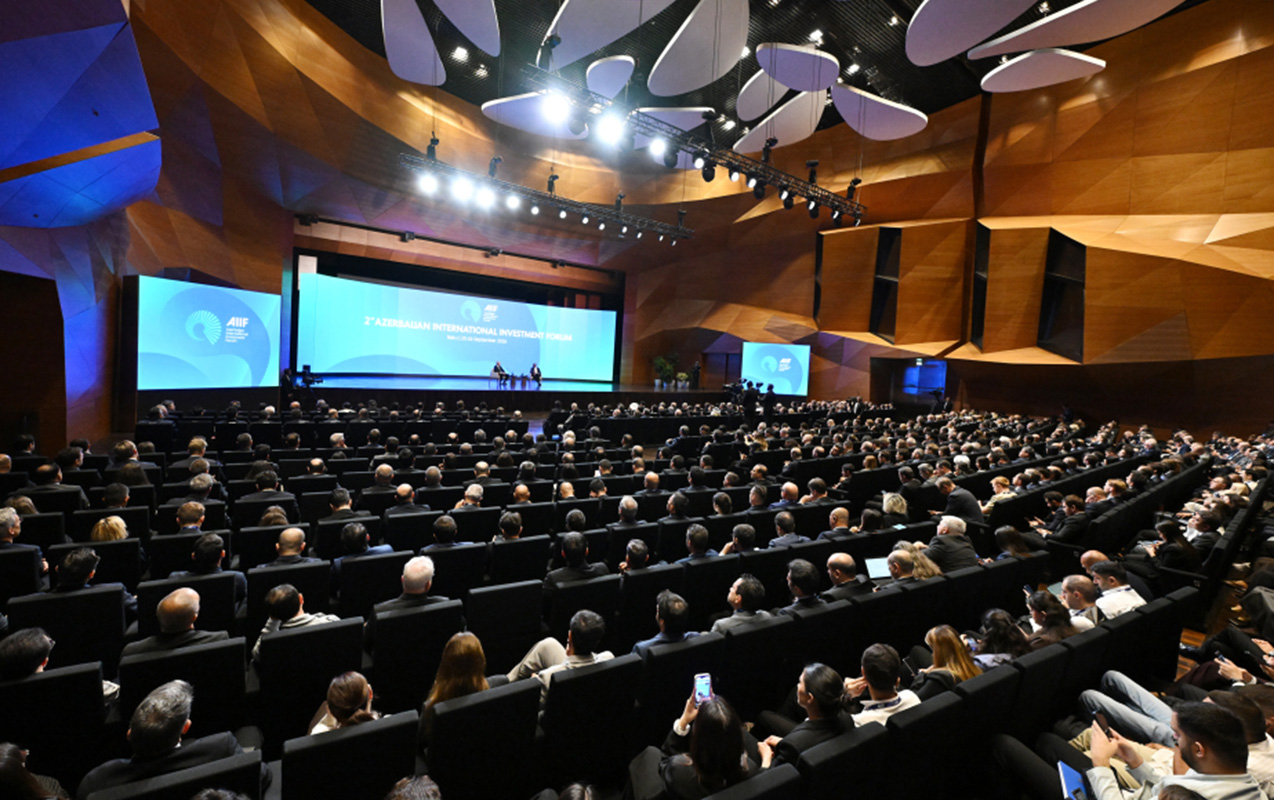 “ÜDM-in 70 faizdən çoxu qeyri-neft sektorunun payına düşür” - Prezident 