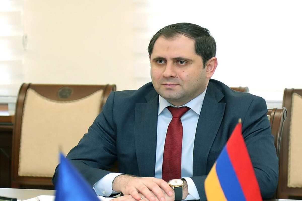 Ermənistanın müdafiə naziri: Sərhədi keçən Azərbaycan hərbçisi diverstant deyil, müqavimət göstərməyib 