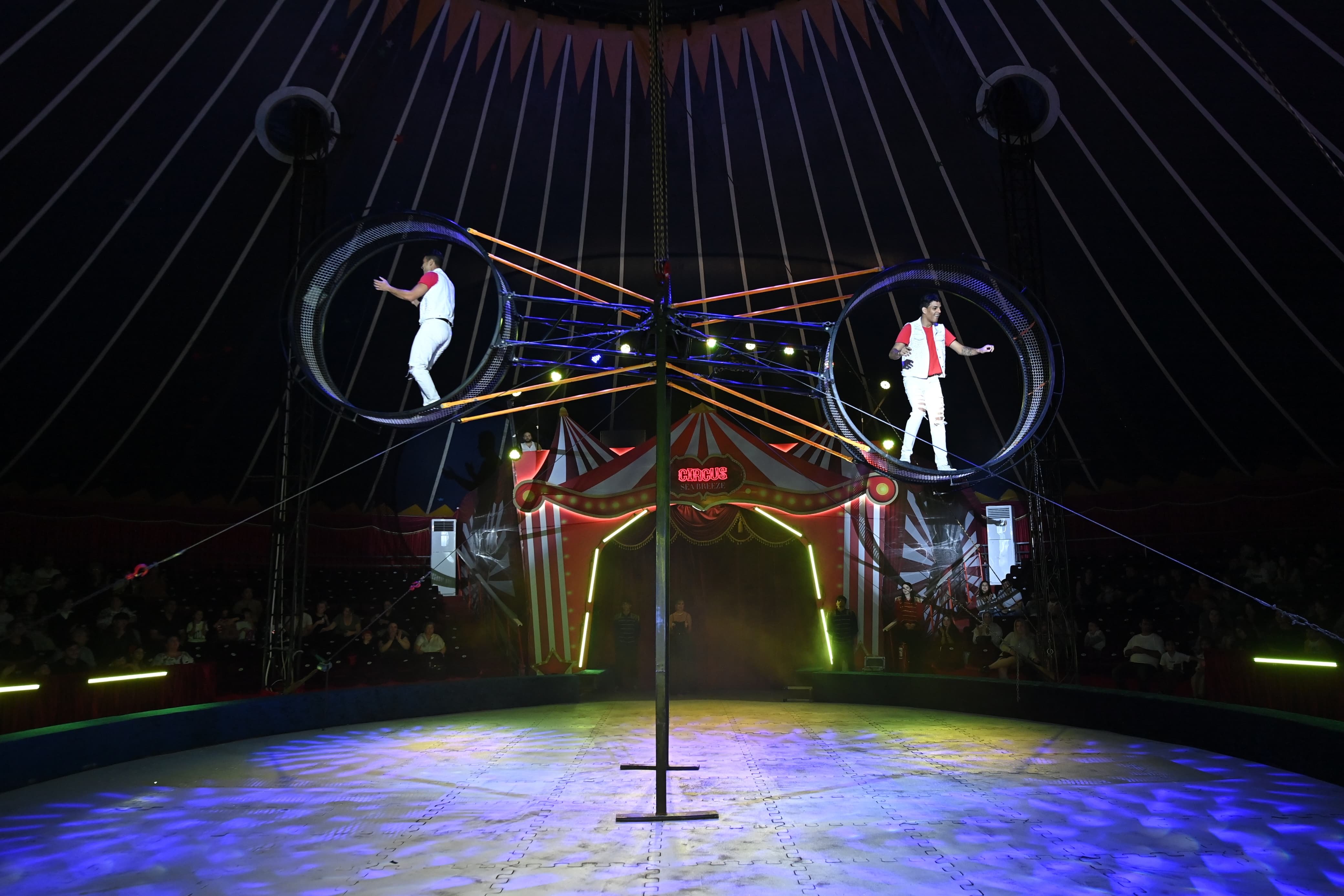 Bakıda “The World of Adrenaline” beynəlxalq sirk proqramı təqdim olunub