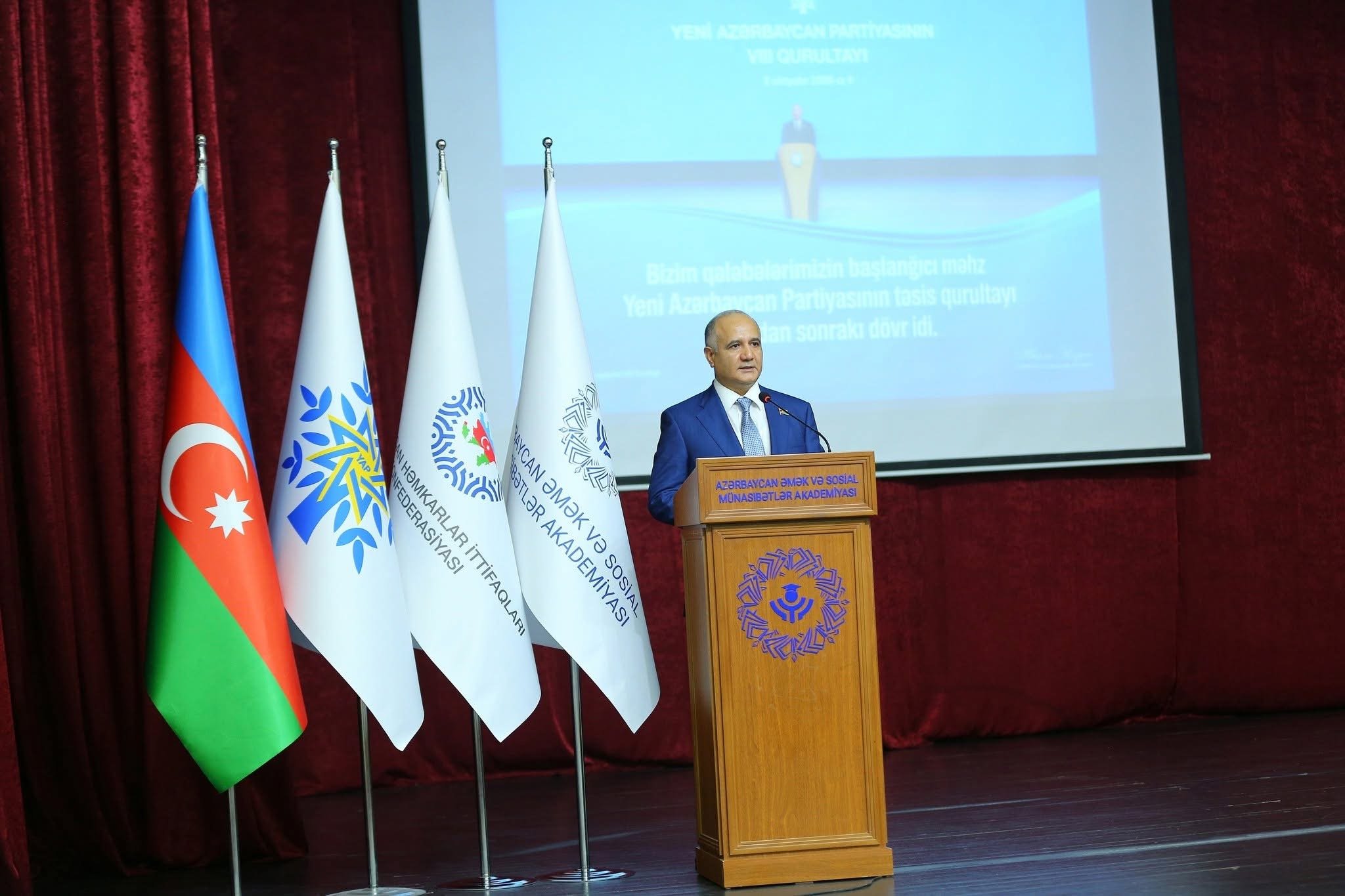 YAP Binəqədi rayon təşkilatında İlham Əliyevin VIII Qurultaydakı nitqindən irəli gələn məsələlər müzakirə olunub