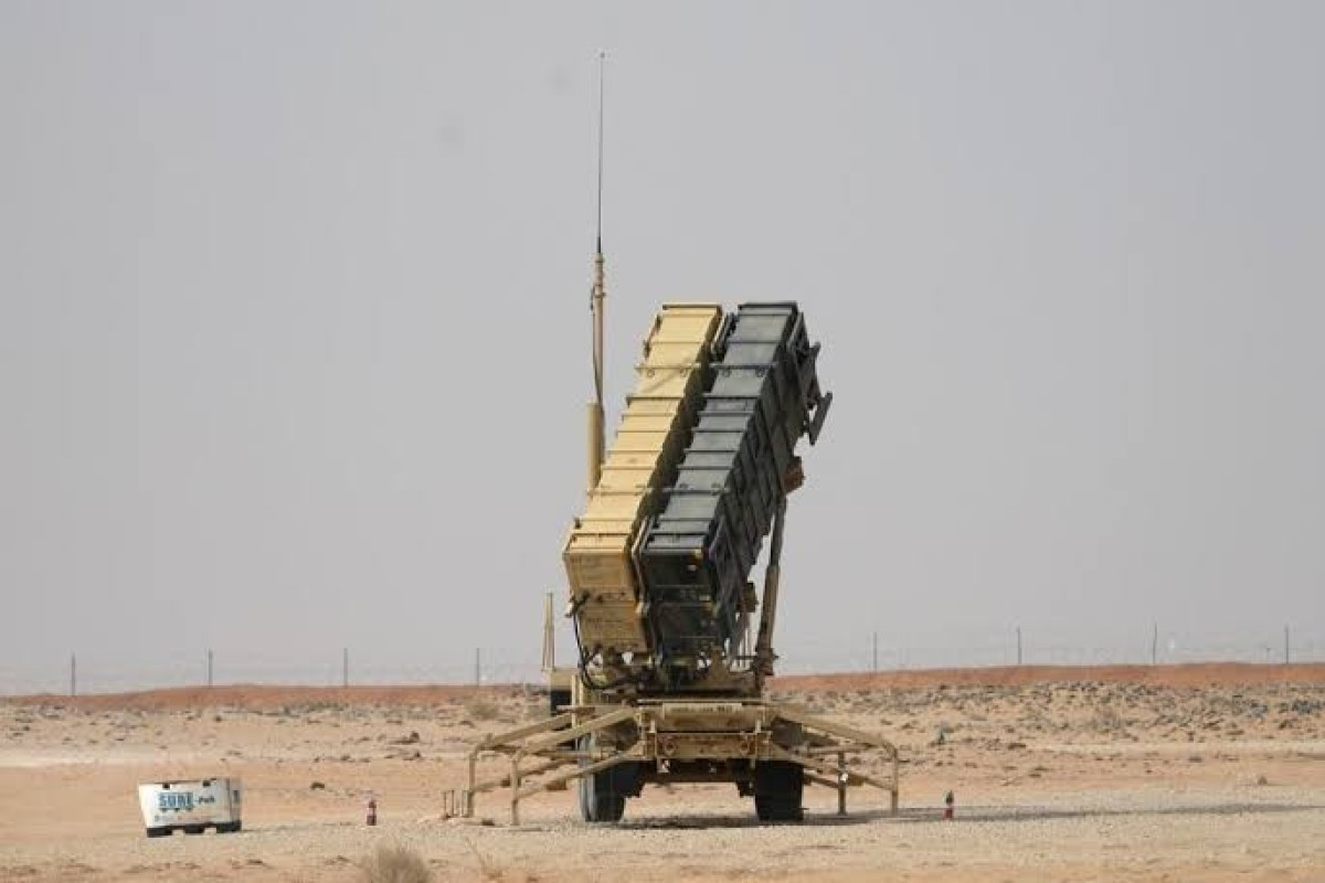 Səudiyyə Ərəbistanı husilərin atdığı iki ballistik raketi zərərsizləşdirib
