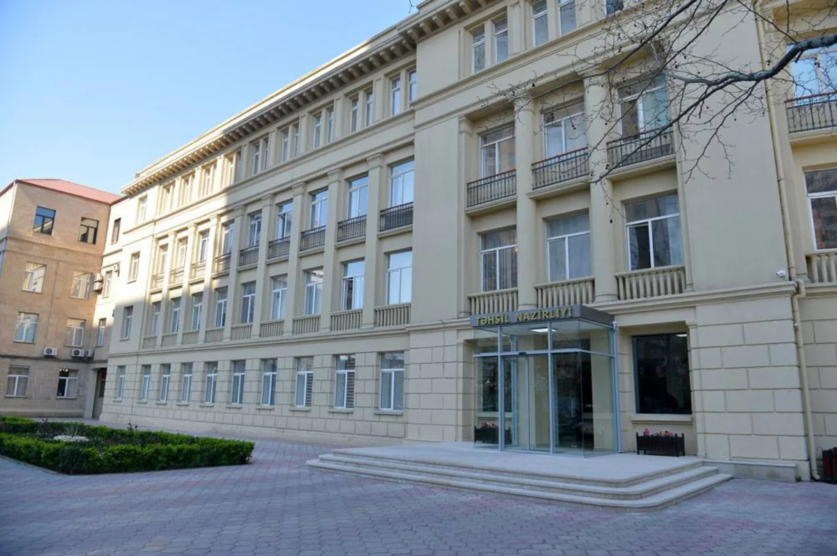 Elm və Təhsil Nazirliyi: İranlı nazirin açıqlaması Azərbaycanın daxili işlərinə müdaxilə cəhdidir 